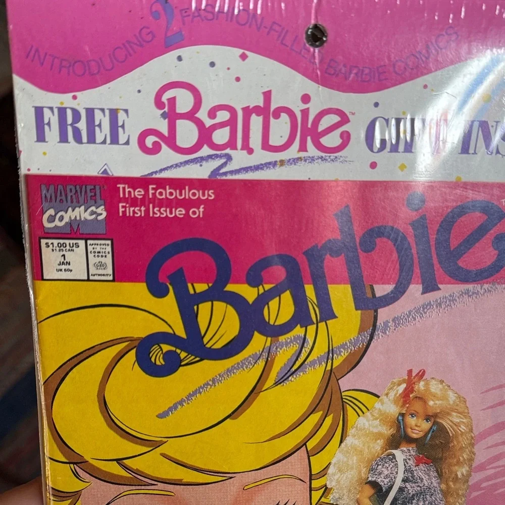 Vintage Barbie Fashion Comic Book with Pink and Yellow Cover - Picture 4 of 7